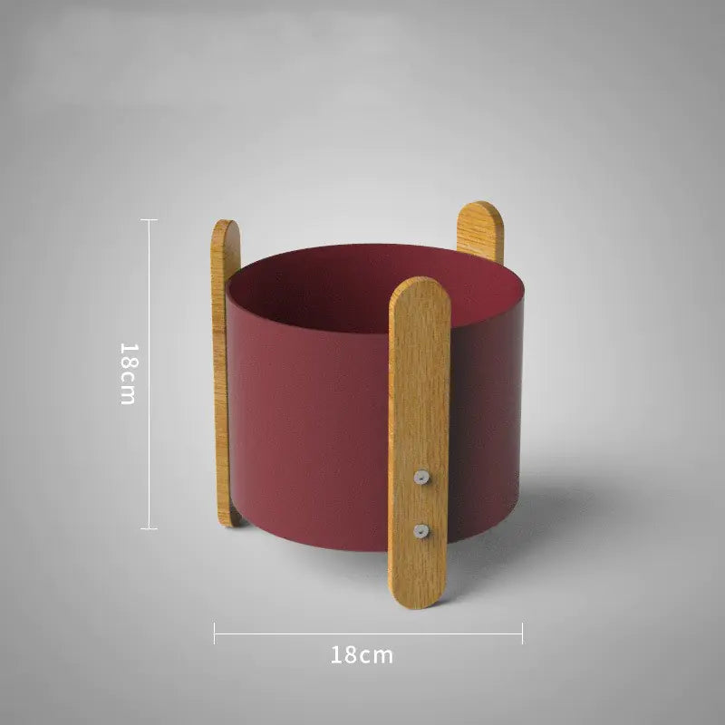 Nordic Iron Planter with Creative Minimalist Design. Antes 119,00 Solo por hoy hasta agotar stock... 89,49