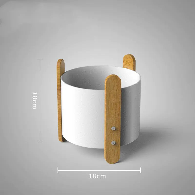 Nordic Iron Planter with Creative Minimalist Design. Antes 119,00 Solo por hoy hasta agotar stock... 89,49